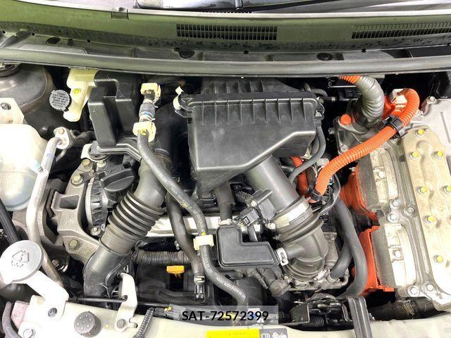 Nissan NOTE 2016-11 8316117-18