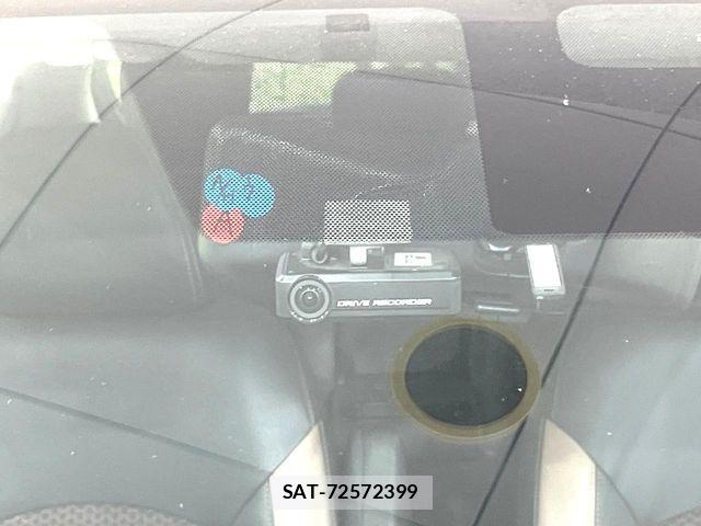 Nissan NOTE 2016-11 8316117-6