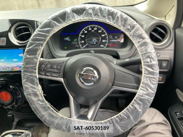 Nissan NOTE 2018-03 8316127-17