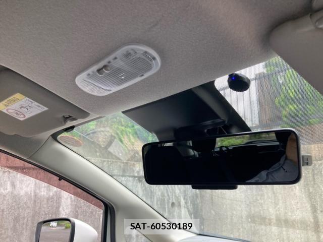 Nissan NOTE 2018-03 8316127-24