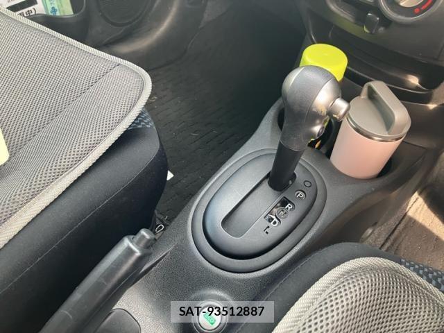 Nissan NOTE 2013-02 8316145-14