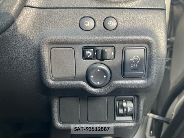 Nissan NOTE 2013-02 8316145-15