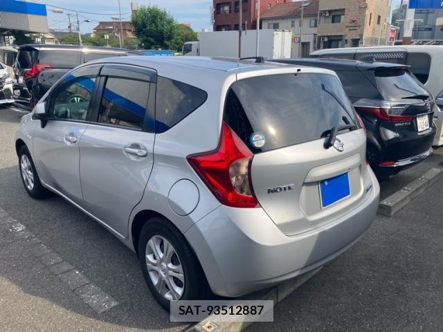Nissan NOTE 2013-02 8316145-3