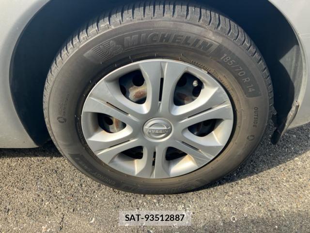Nissan NOTE 2013-02 8316145-4