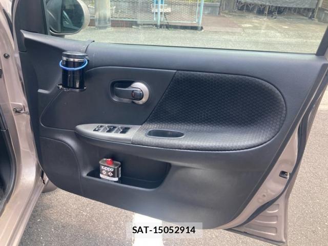 Nissan NOTE 2006-11 8316138-9