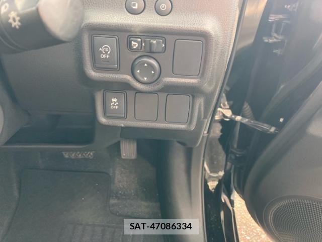 Nissan NOTE 2015-02 8316142-12