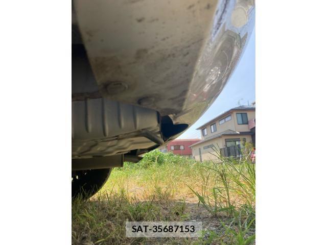 Nissan NOTE 2013-09 8316146-13
