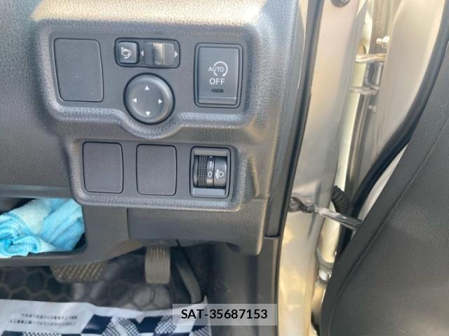 Nissan NOTE 2013-09 8316146-20