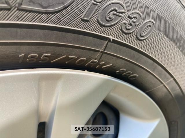 Nissan NOTE 2013-09 8316146-4