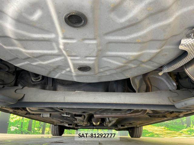 Nissan NOTE 2015-05 8316112-18