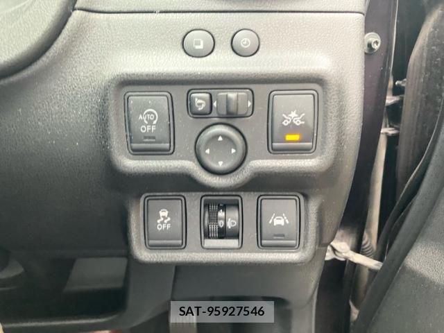 Nissan NOTE 2014-04 8316137-9