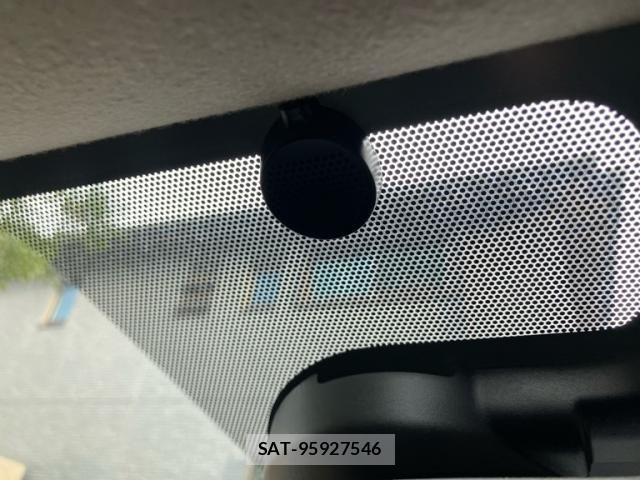 Nissan NOTE 2014-04 8316137-15
