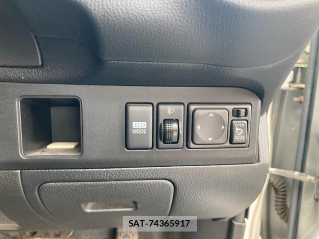 Nissan NOTE 2011-02 8316148-11