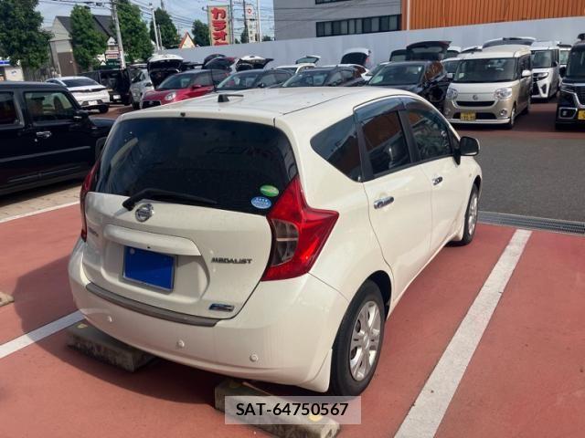 Nissan NOTE 2014-04 8316140-1