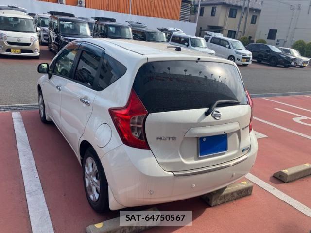 Nissan NOTE 2014-04 8316140-4