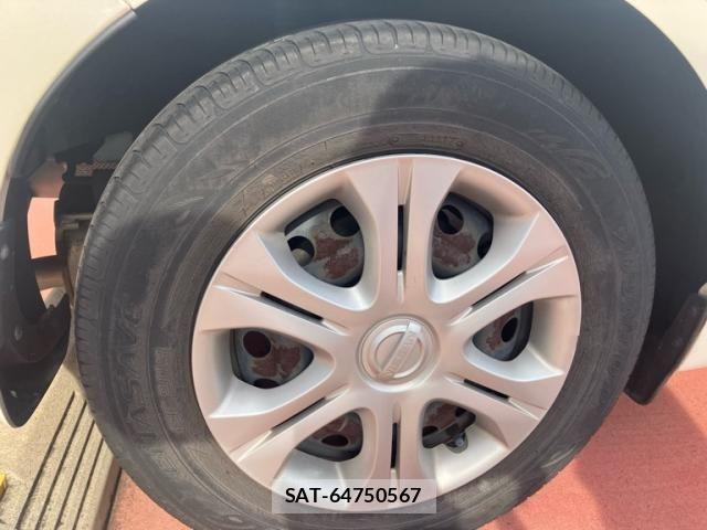 Nissan NOTE 2014-04 8316140-6