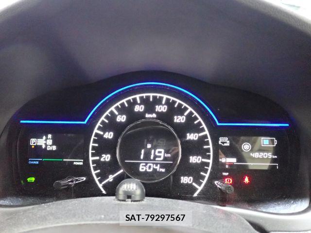 Nissan NOTE 2017-07 8337193-11