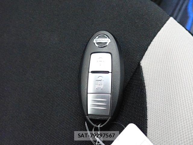 Nissan NOTE 2017-07 8337193-25