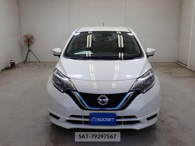 Nissan NOTE 2017-07 8337193-4