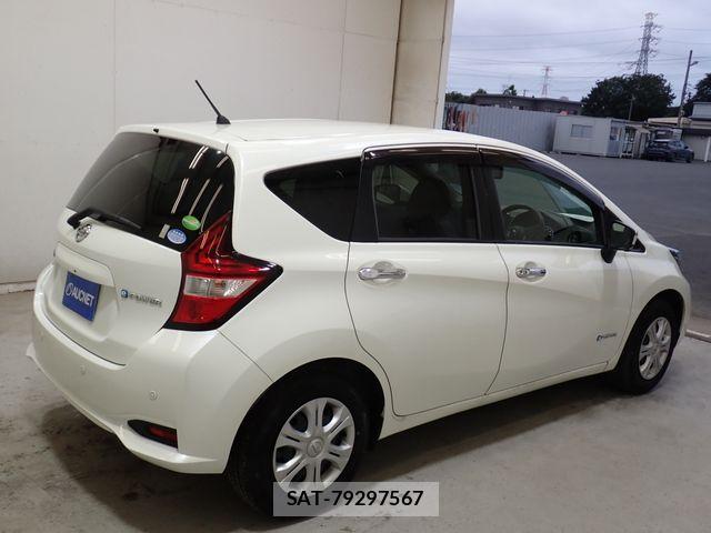 Nissan NOTE 2017-07 8337193-7