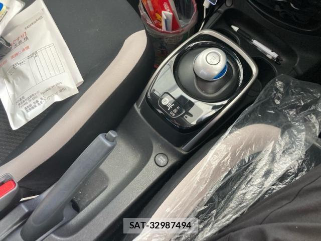 Nissan NOTE 2018-11 8337219-18