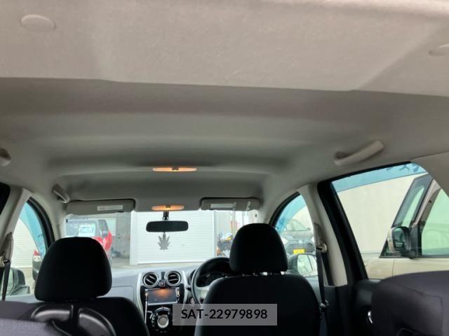 Nissan NOTE 2013-02 8337232-12