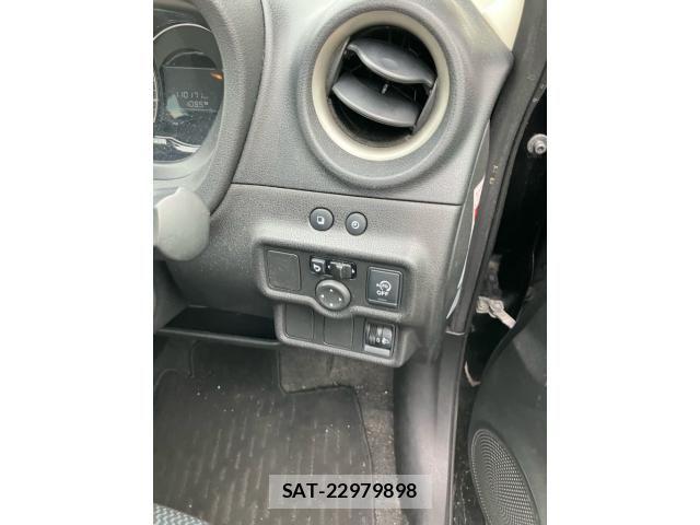 Nissan NOTE 2013-02 8337232-16