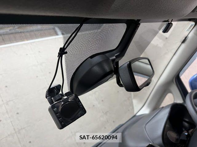 Nissan NOTE 2014-05 8337222-19