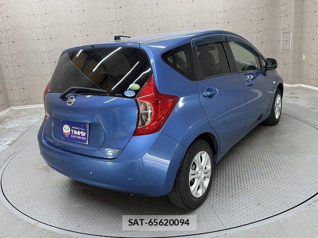 Nissan NOTE 2014-05 8337222-3