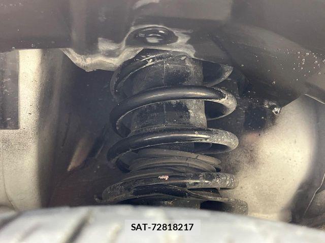 Nissan NOTE 2015-08 8337211-19