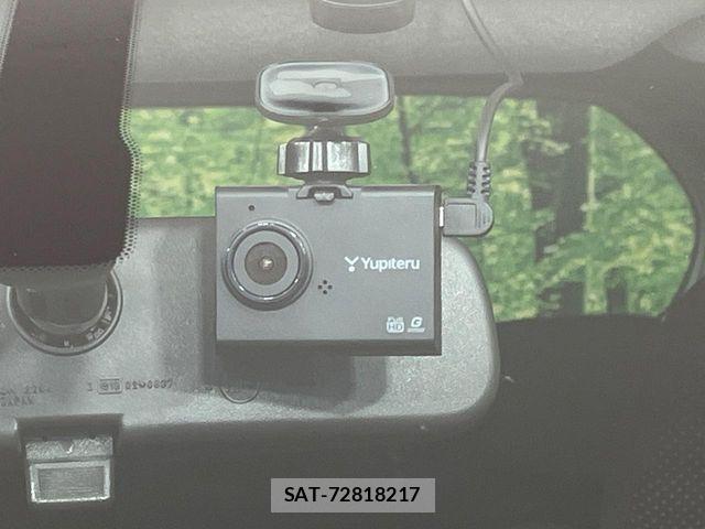 Nissan NOTE 2015-08 8337211-4