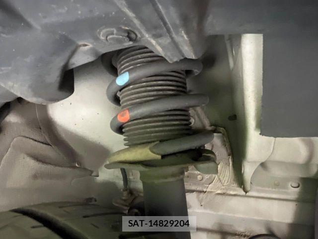 Nissan NOTE 2019-09 8334913-19