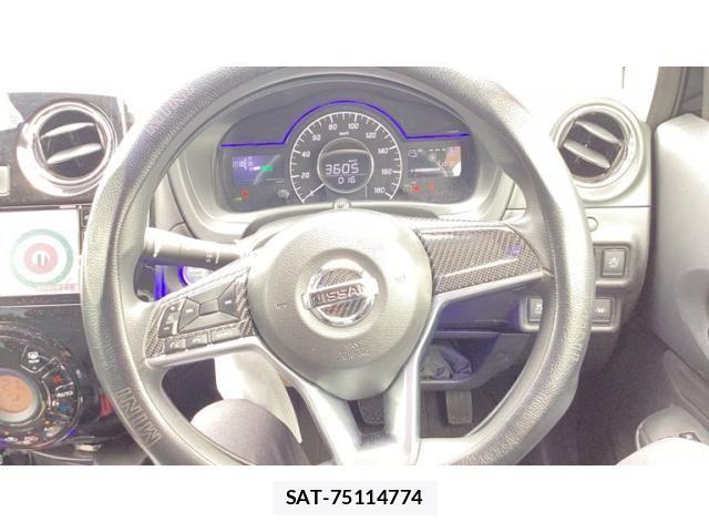 Nissan NOTE 2018-03 8337212-14