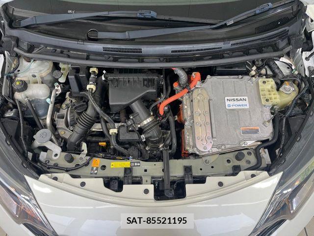 Nissan NOTE 2016-11 8337215-18