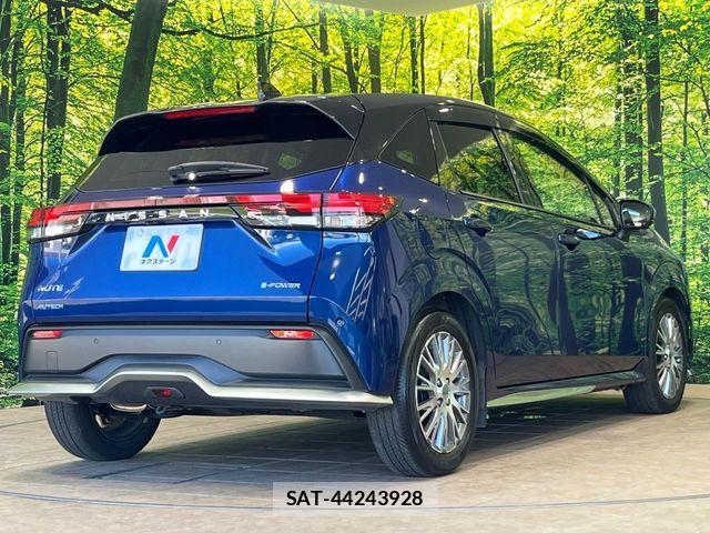 Nissan NOTE 2023-11 8337194-16