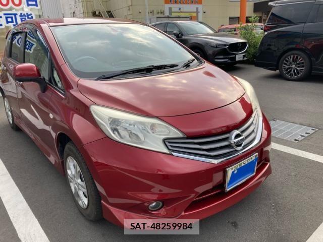 Nissan NOTE 2013-03 8337227-1