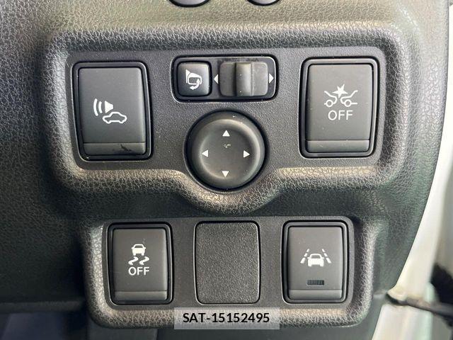 Nissan NOTE 2017-05 8337206-5