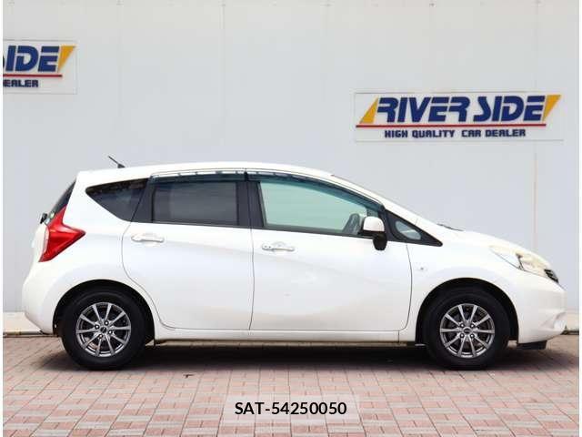 Nissan NOTE 2013-07 8337223-3