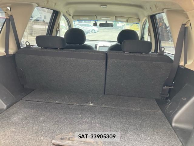 Nissan NOTE 2011-08 8337230-9