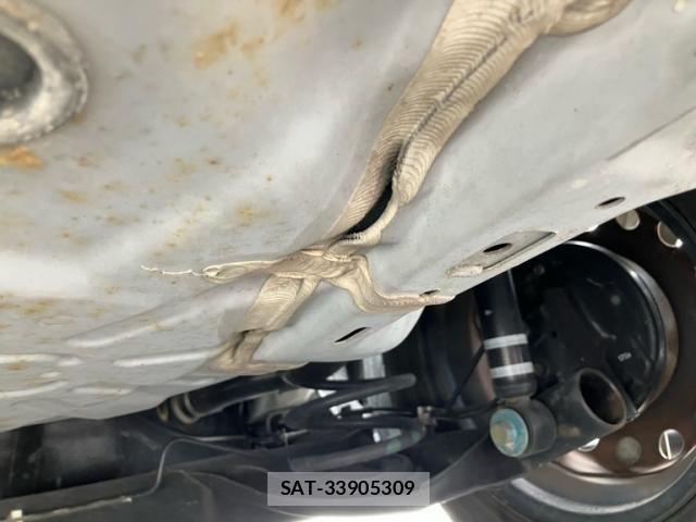 Nissan NOTE 2011-08 8337230-25