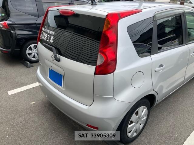 Nissan NOTE 2011-08 8337230-3