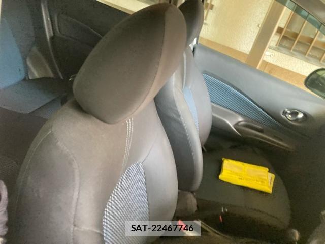 Nissan NOTE 2013-05 8337228-9