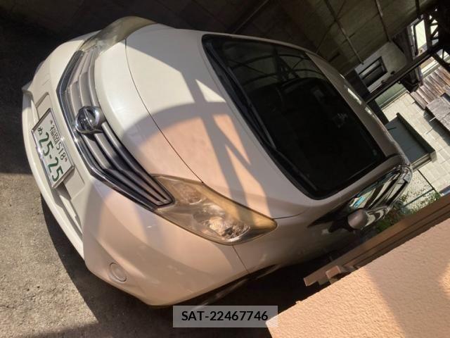Nissan NOTE 2013-05 8337228-1