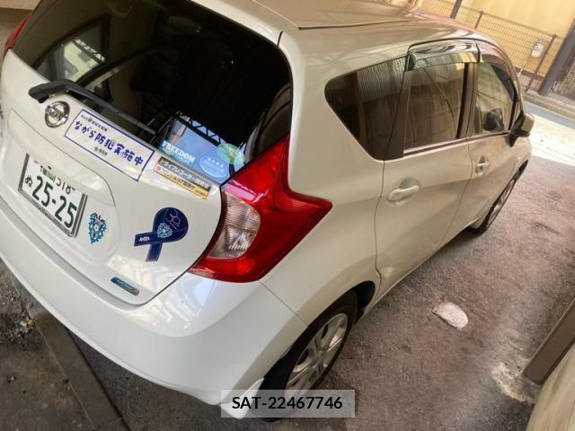 Nissan NOTE 2013-05 8337228-2