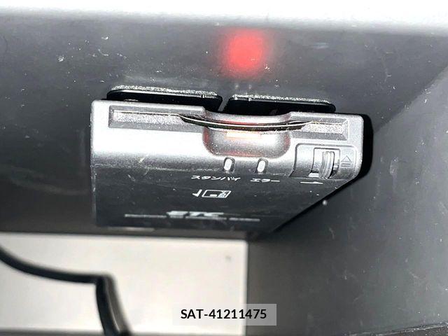 Nissan NOTE 2015-07 8337216-5