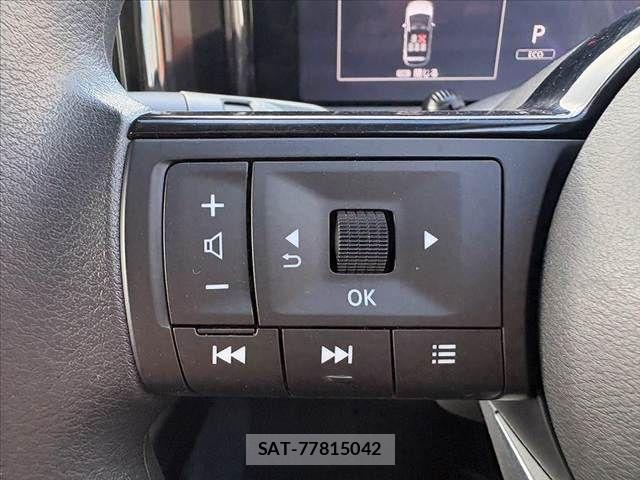 Nissan NOTE 2022-11 8337200-25