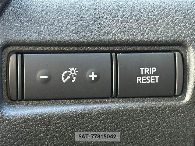 Nissan NOTE 2022-11 8337200-28