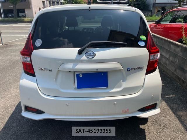 Nissan NOTE 2018-09 8337220-1