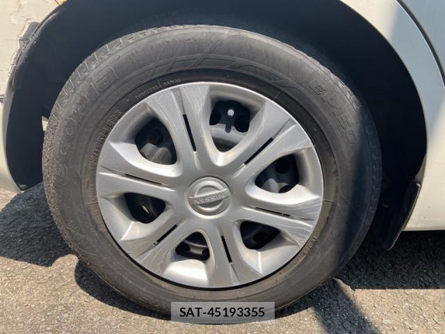Nissan NOTE 2018-09 8337220-5