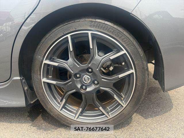 Nissan NOTE 2015-05 8337205-25